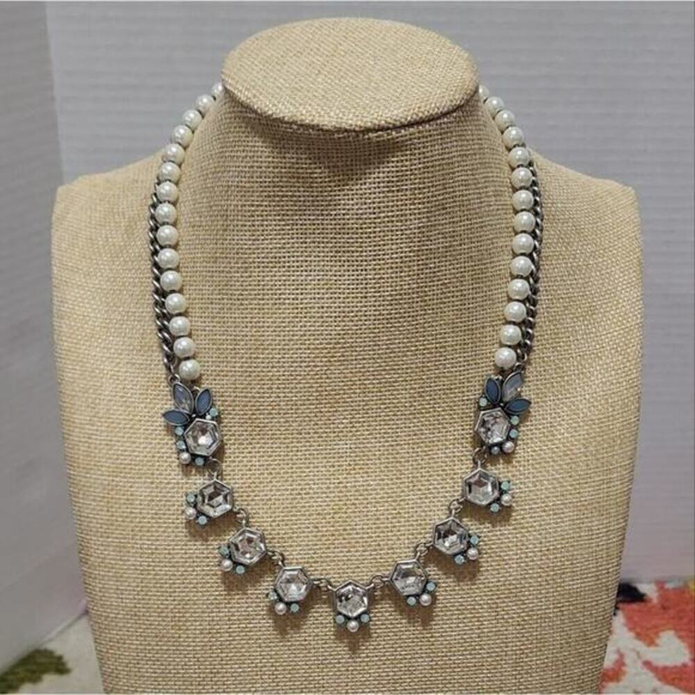 Loft jeweled statement necklace‎